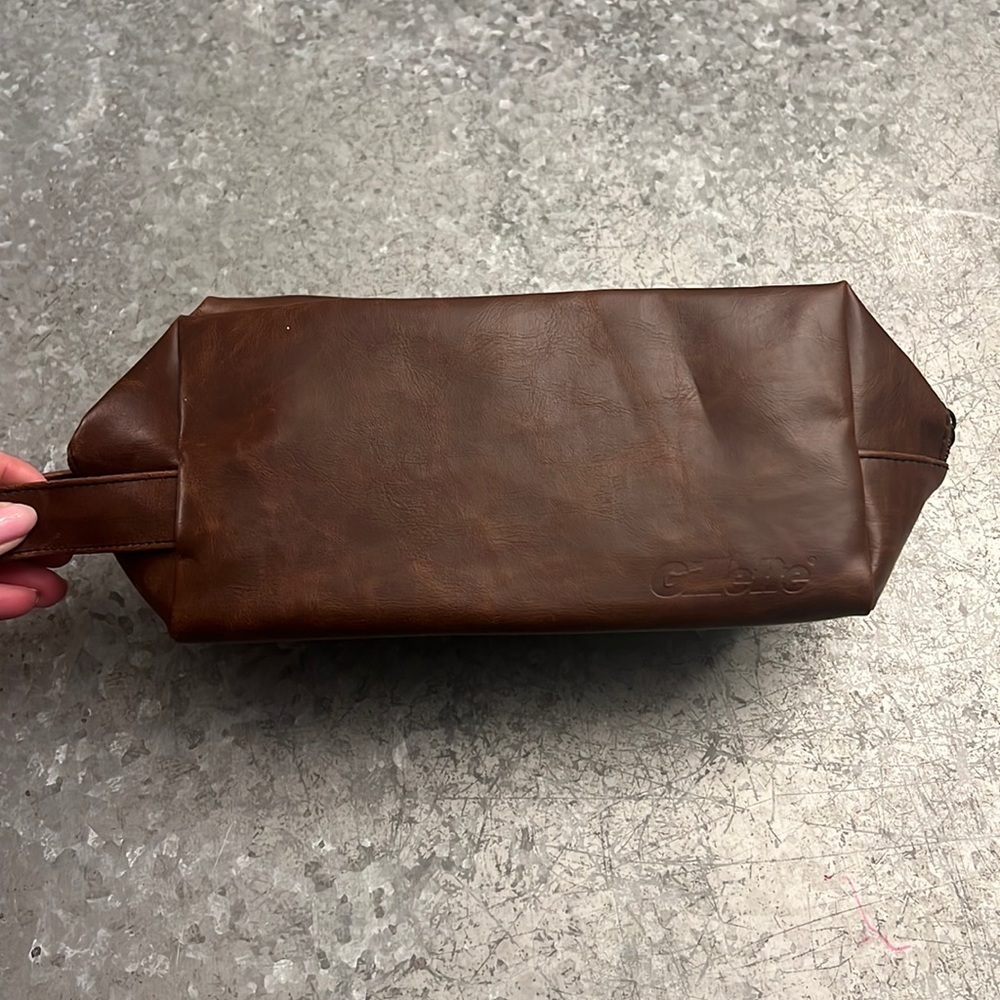 Gilette travel bag